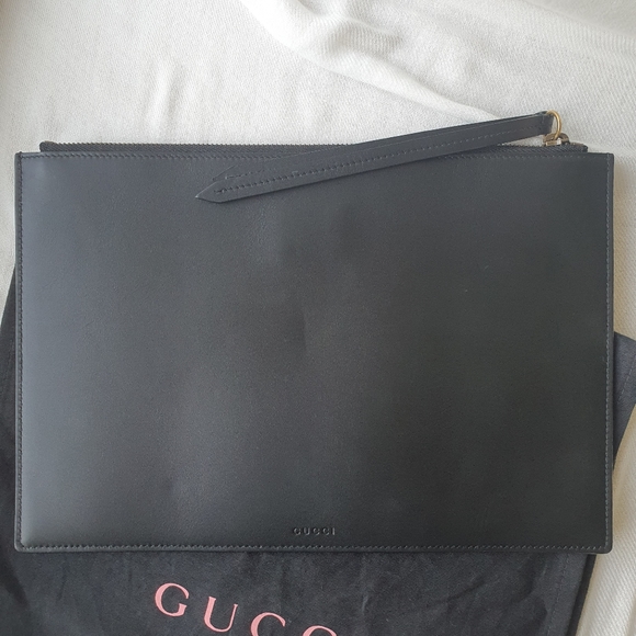 Gucci Ghost Large Wristlet Pouch - Picture 2 of 13